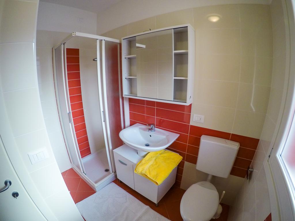 Residence Al Mare - Agenzia Cocal Каорле Номер фото